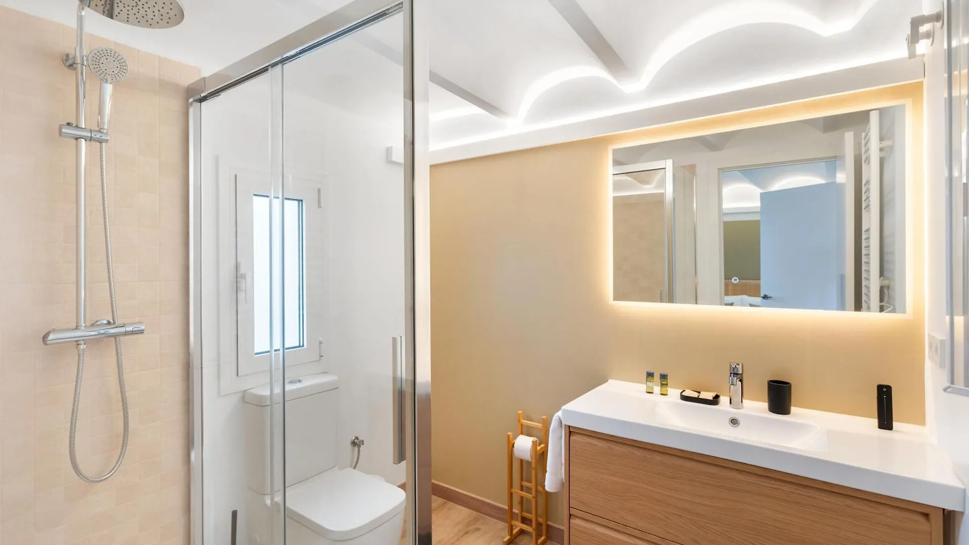 Flateli Pelayo H7 Apartment Barcelona Spain