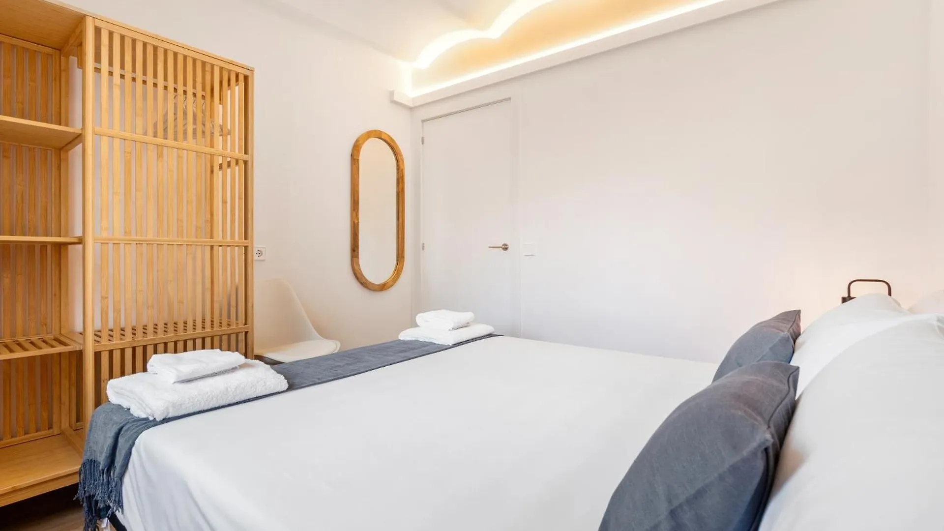 Flateli Pelayo H7 Apartment Barcelona