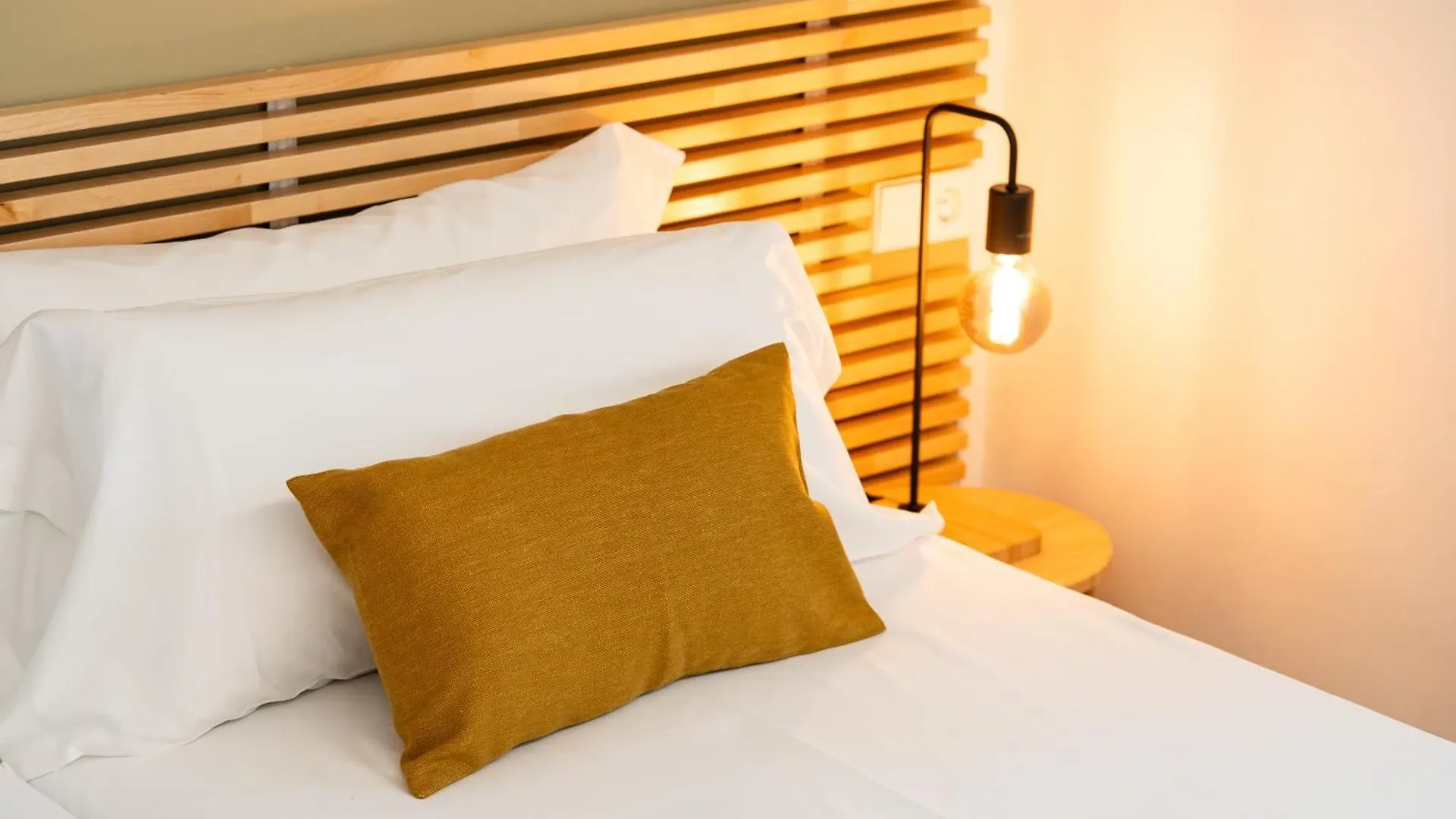 Flateli Pelayo H7 Apartment Barcelona