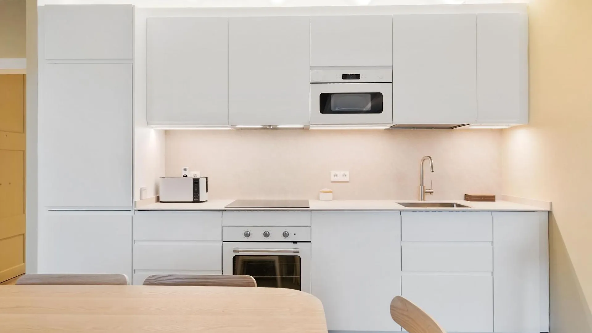 Flateli Pelayo H7 Apartment Barcelona